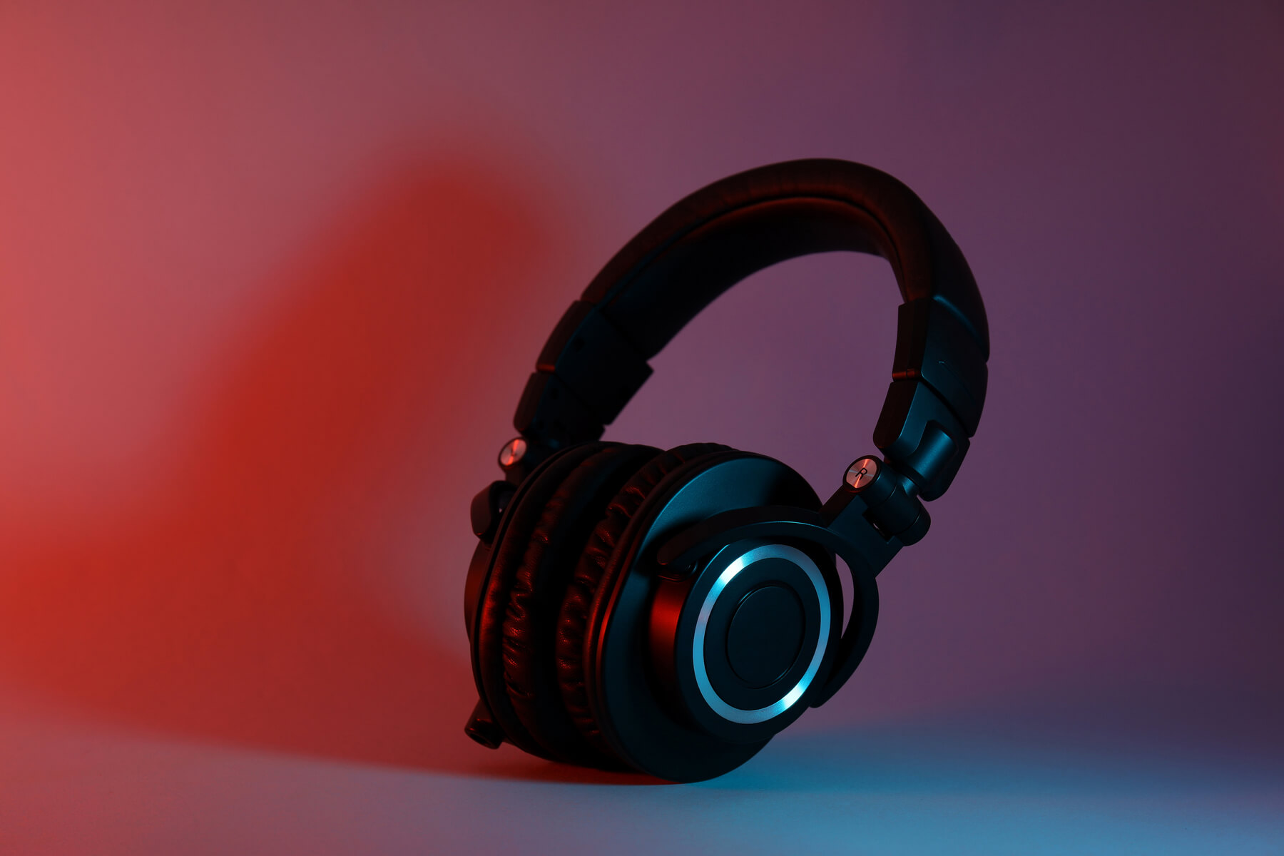 over-ear-black-headphones-on-a-dark-background-2023-12-01-01-51-47-utc.jpg